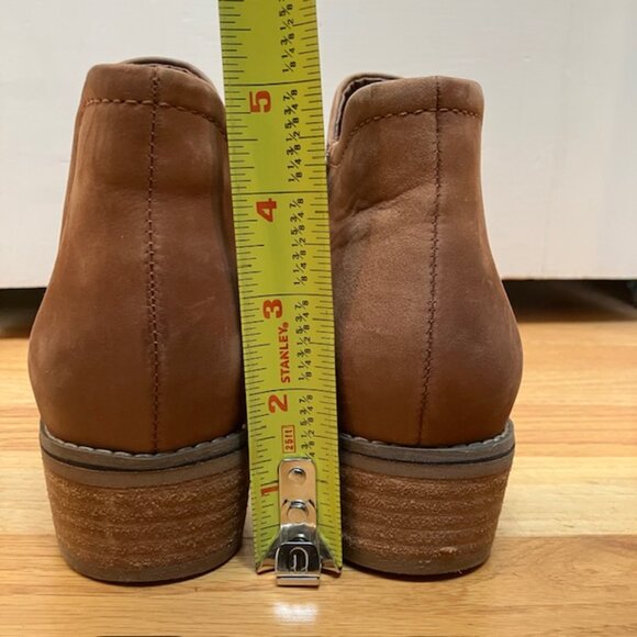 Blondo Lidia waterproof Chelsea bootie in Cognac Nubuck size 6M - Picture 12 of 12
